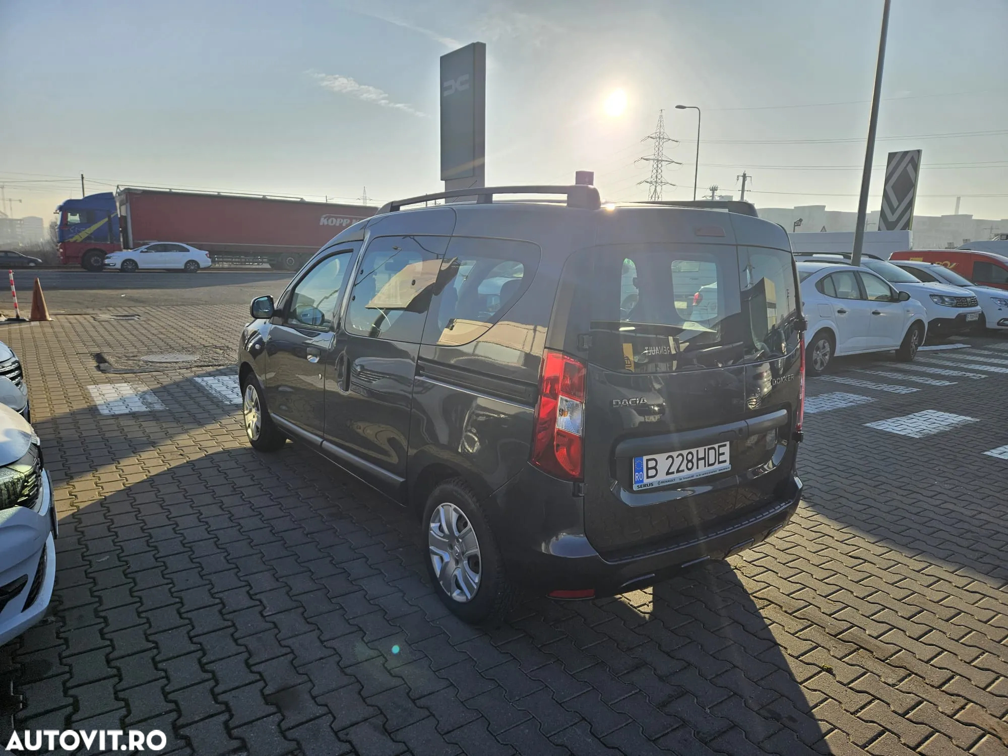Dacia Dokker 1.5 Blue dCi Laureate - 3