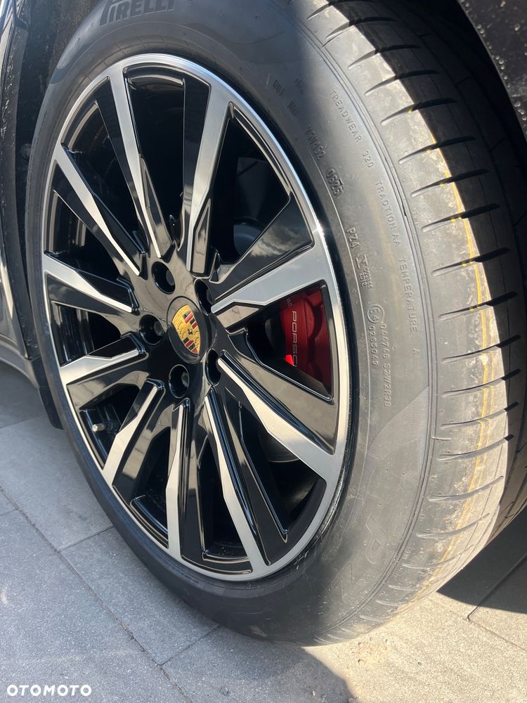 Porsche Panamera Turbo - 14