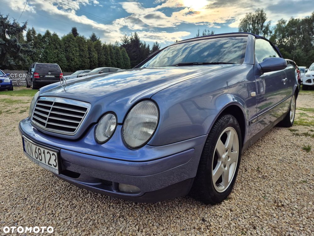 Mercedes-Benz CLK - 4