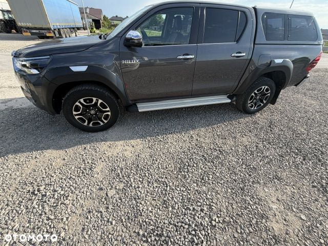 Toyota Hilux 2.8 D-4D Double Cab SR5+ 4x4 - 2