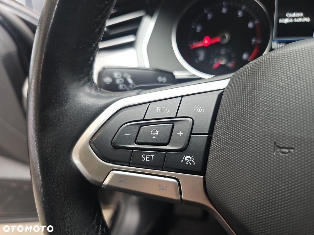 Volkswagen Passat Variant 1.5 TSI EVO Business DSG - 13