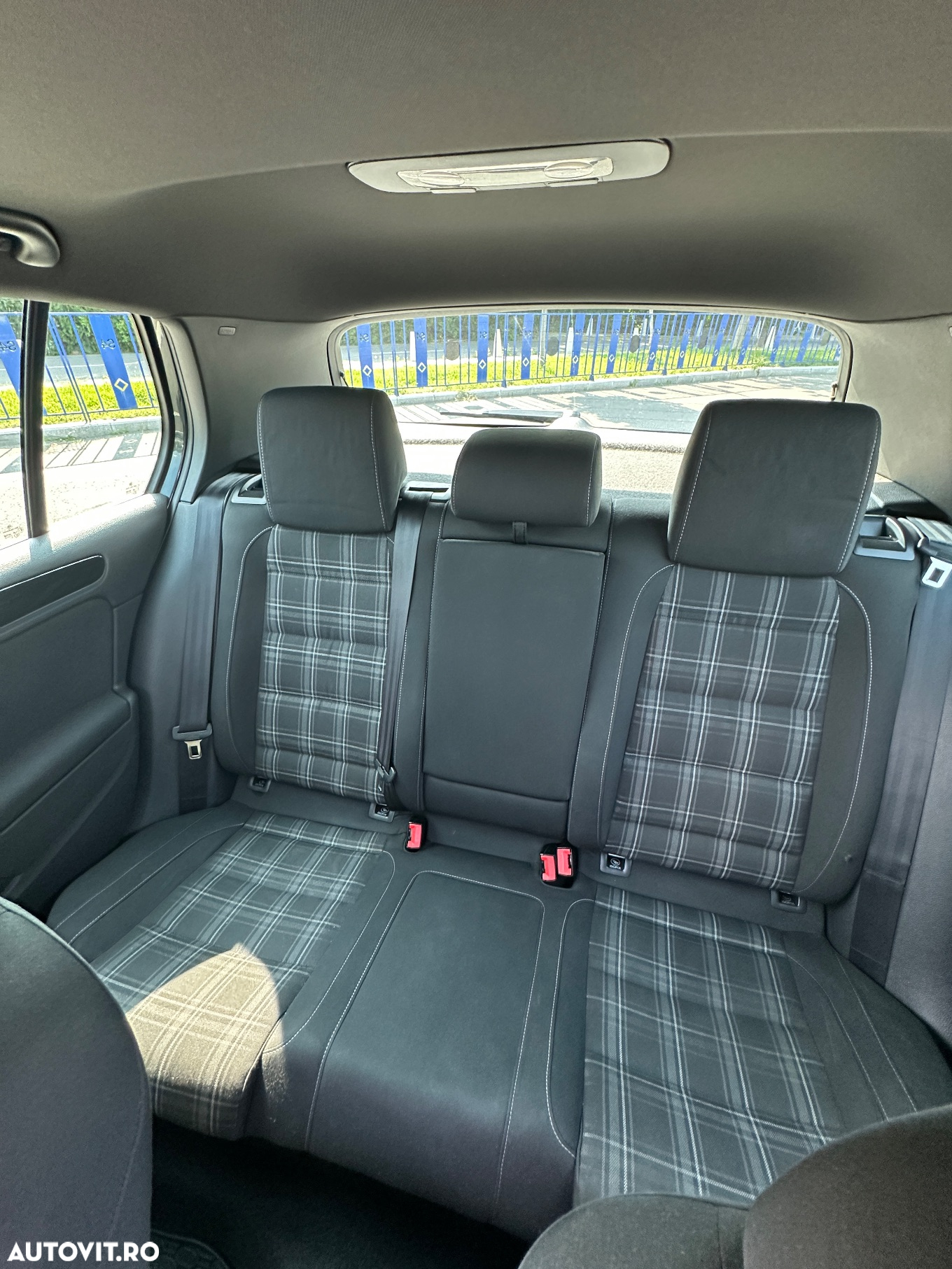 Volkswagen Golf 2.0 DPF GTD - 7