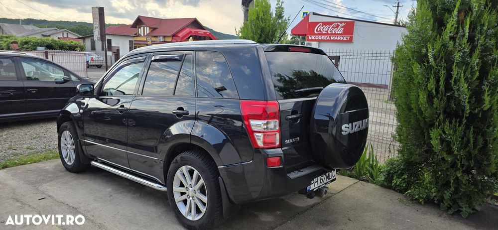 Suzuki Grand Vitara 1.9 DDiS Comfort DPF Limited - 12