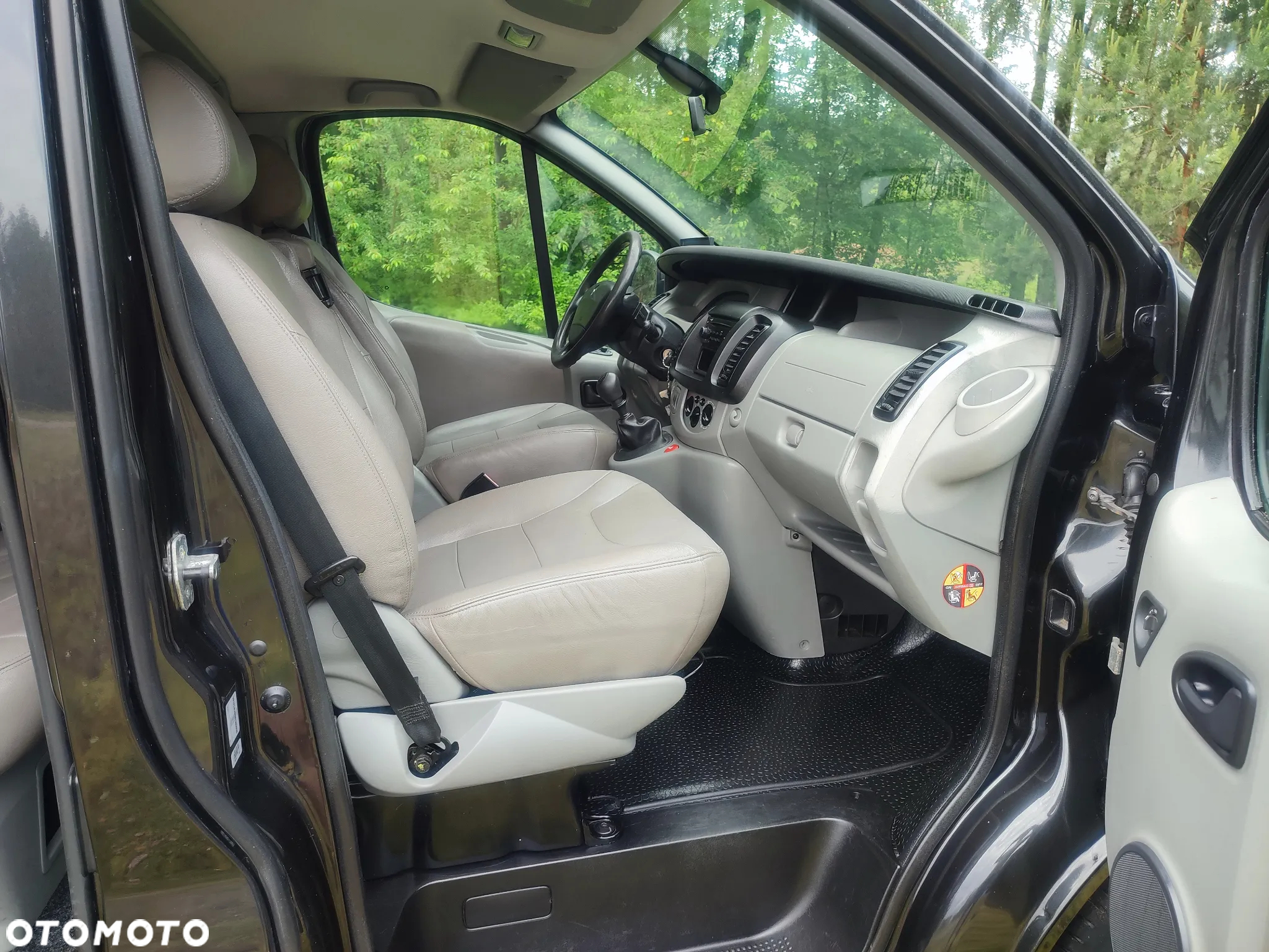 Renault Trafic - 11