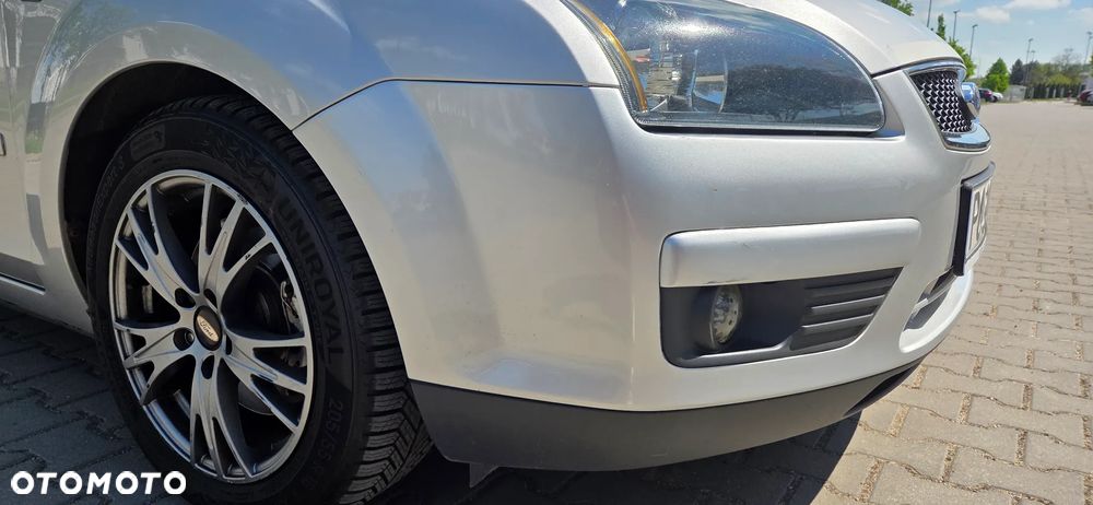 Ford Focus 2.0 16V Titanium - 9