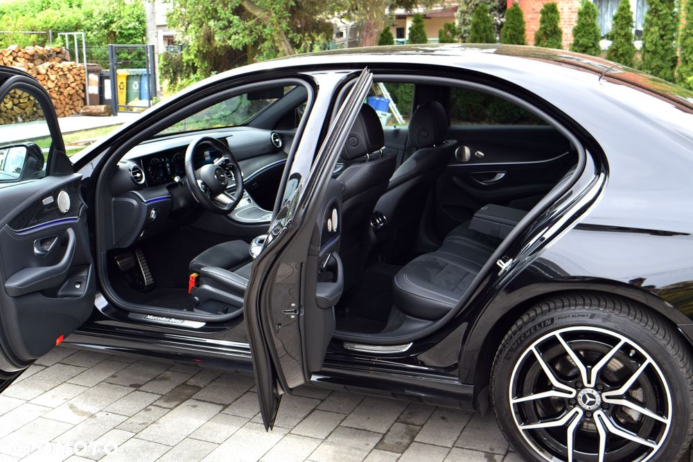 Mercedes-Benz Klasa E 220 d 4-Matic AMG/Avantgarde - 12