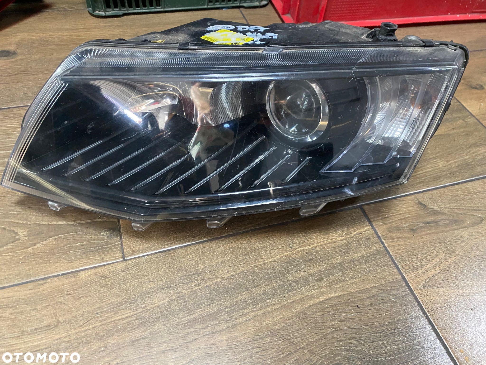 Skoda Octavia III lampa lewa Xenon Led 12-16 ORG. - 1