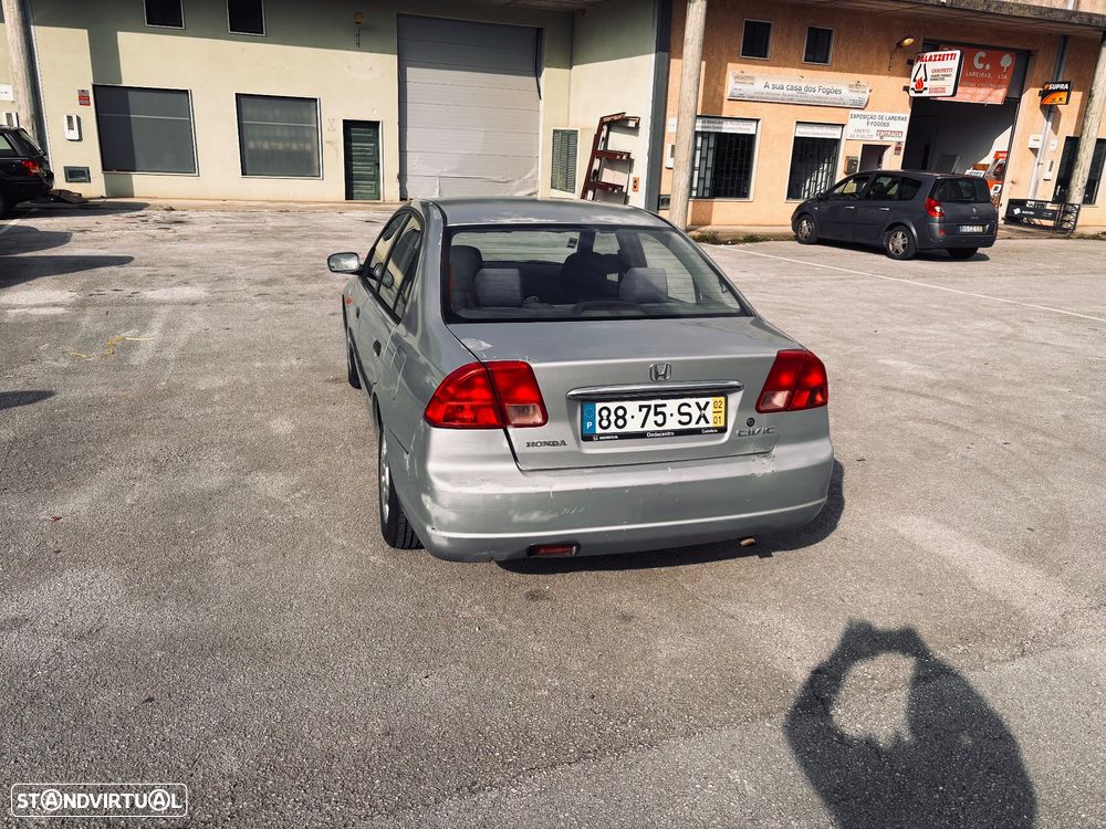 Honda Civic 1.4 LS - 10