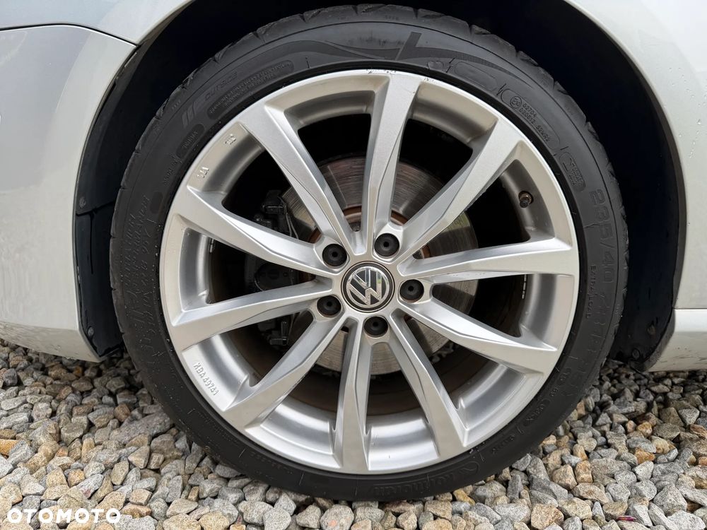 Volkswagen Passat Variant - 23