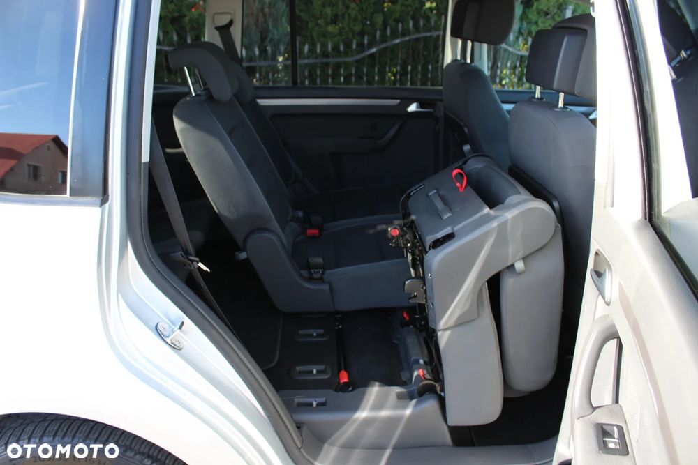 Volkswagen Touran 1.6 TDI DPF BlueMot Comfortline - 19