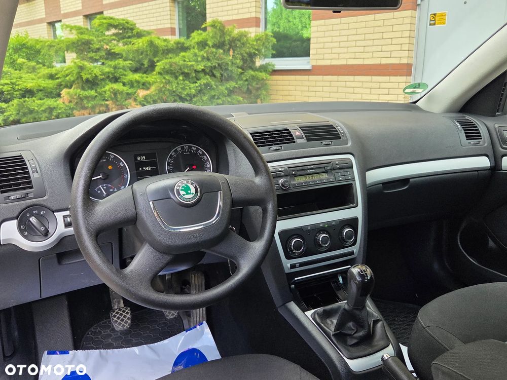 Skoda Octavia 1.6 Team Edition - 23