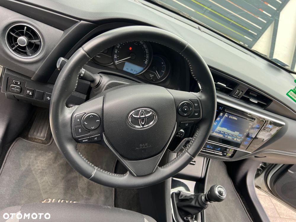 Toyota Auris 1.33 VVT-i Premium - 22