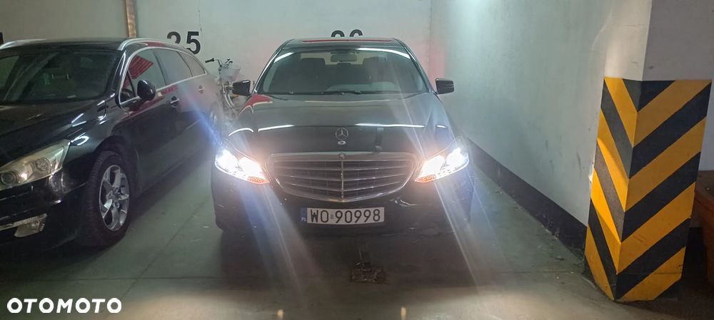 Mercedes-Benz Klasa E 220 CDI 7G-TRONIC - 34