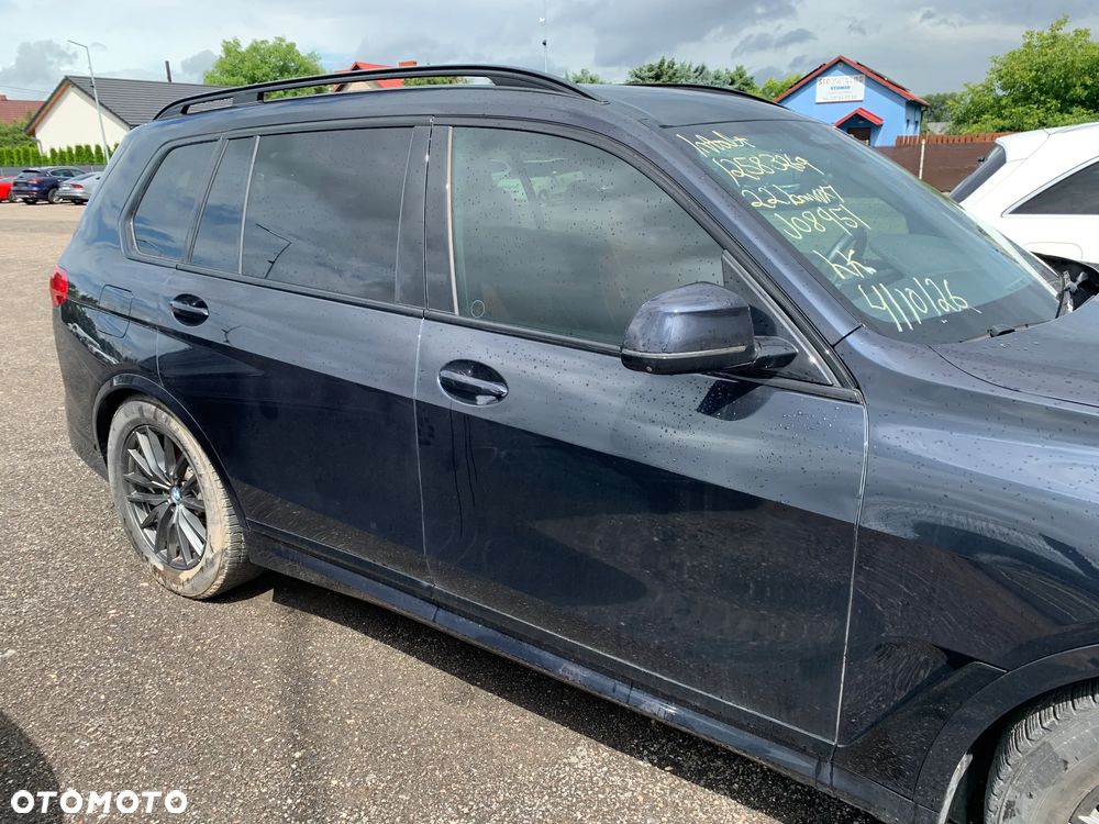 BMW X7 - 9