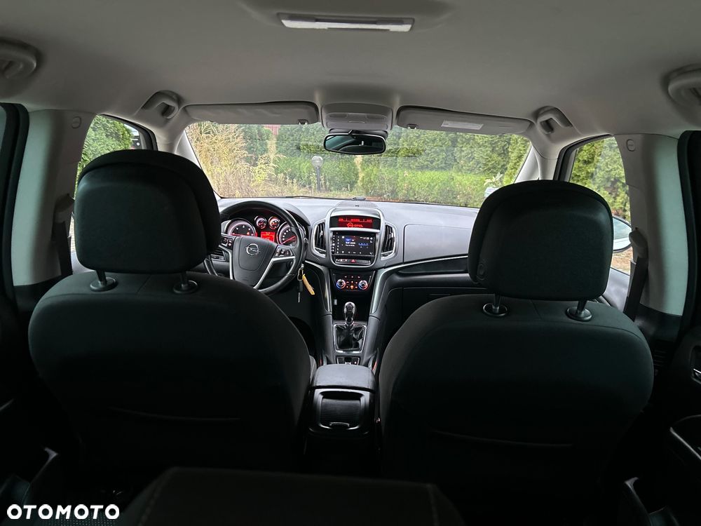Opel Zafira - 22