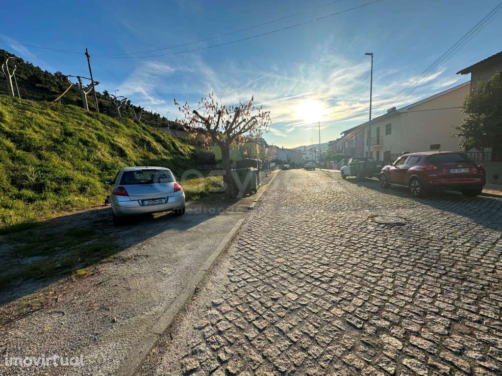 Magnifico lote para construção localizado numa zona residencial de ... - Grande imagem: 5/13