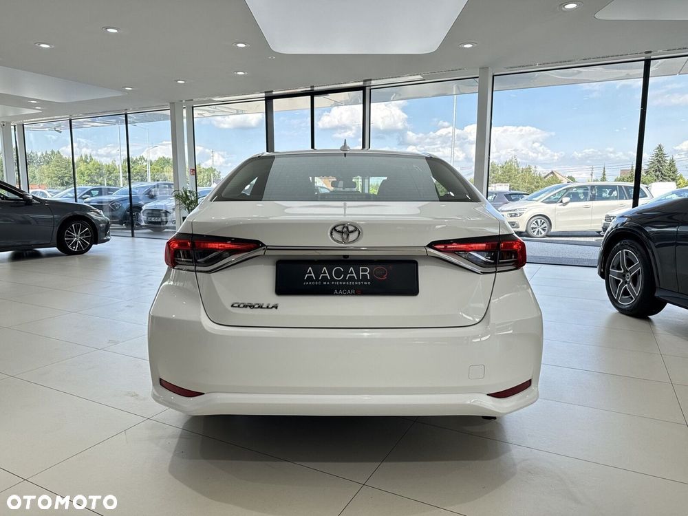 Toyota Corolla - 4