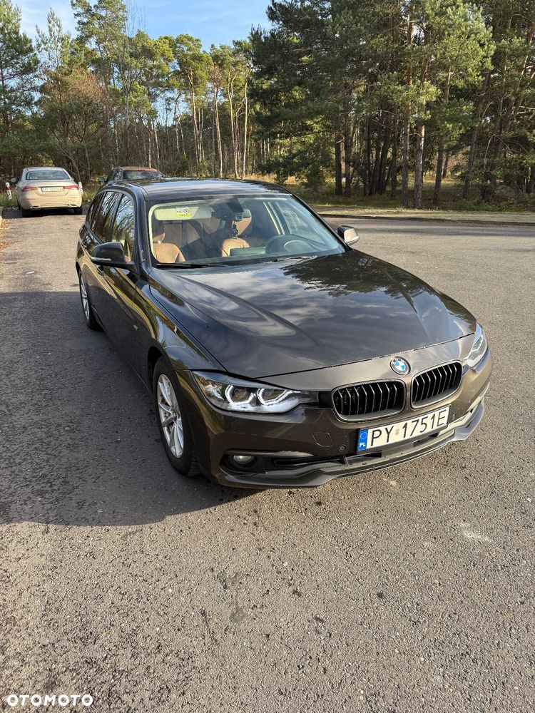 BMW Seria 3 320d Efficient Dynamic Edition Luxury Line - 2