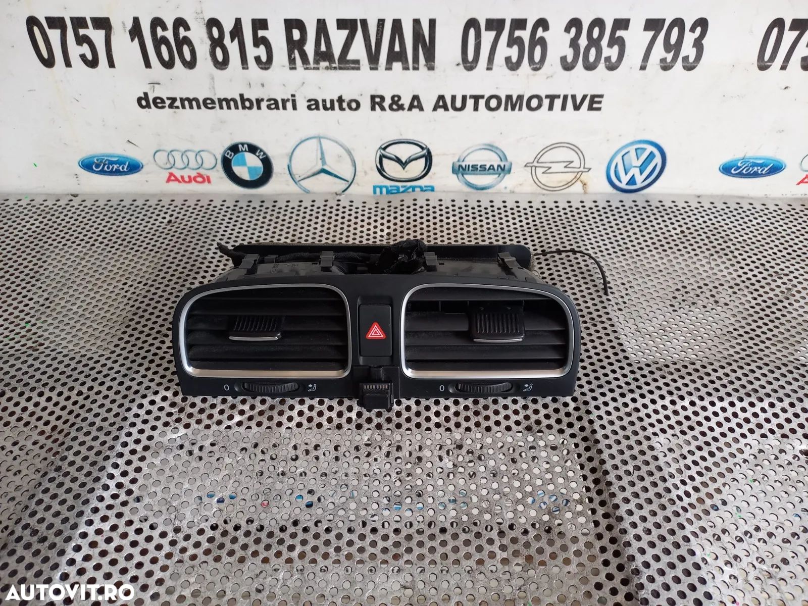 Grile Grila Ventilatie Centrala Bord Vw Golf 6 Vl - Dezmembrez Arad - 1