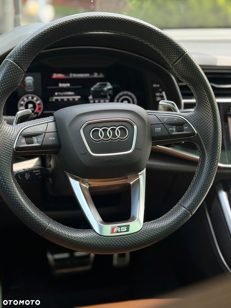Audi RS Q8 - 8