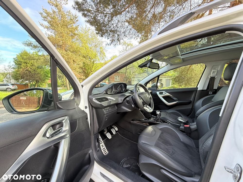 Peugeot 2008 PureTech 110 Stop&Start Crossway - 14
