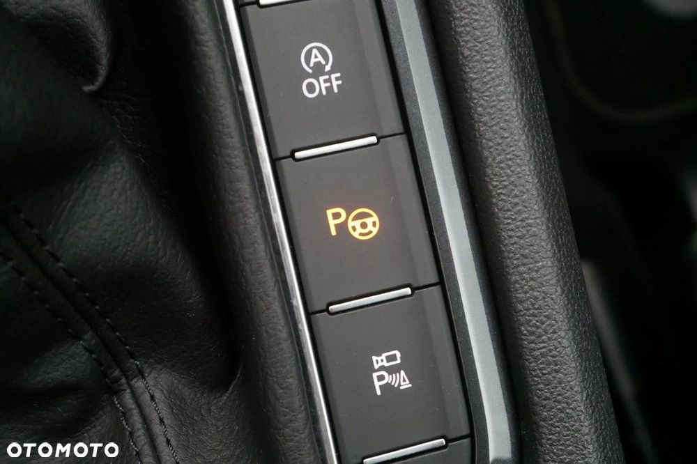 Volkswagen Tiguan 2.0 TDI SCR Elegance DSG - 24