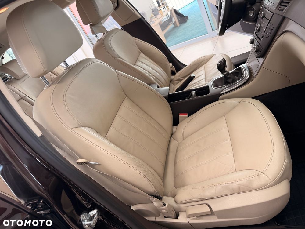 Opel Insignia - 31