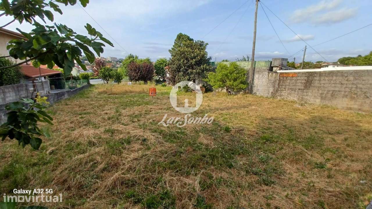 Terreno para moradia de 322m2 em Aves, Sto. Tirso - Grande imagem: 2/23