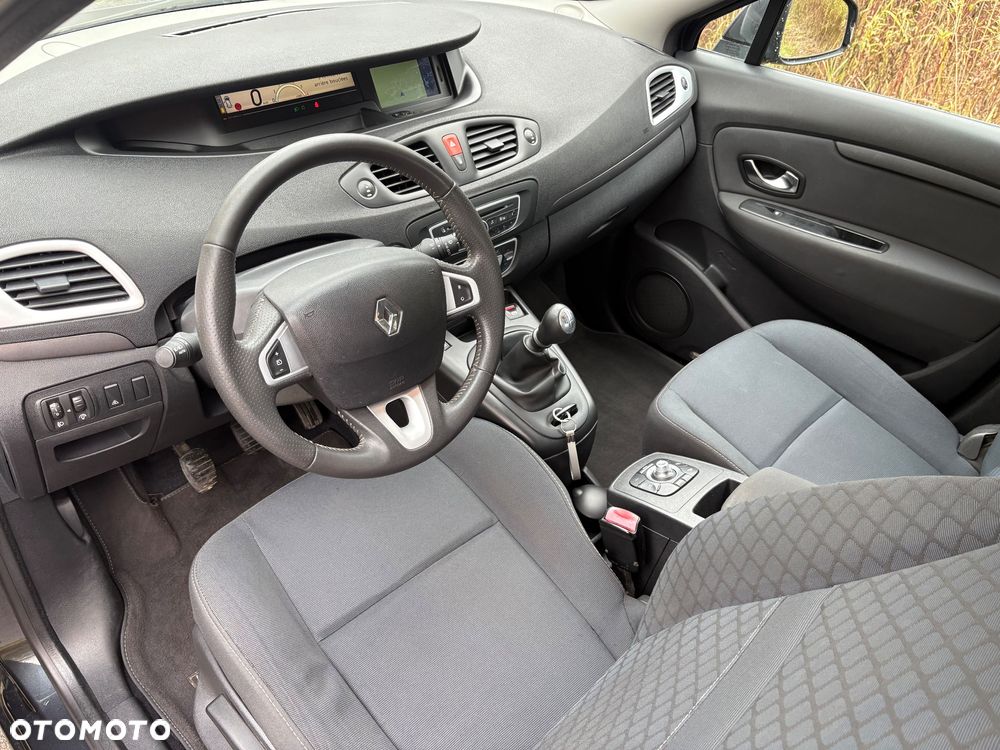 Renault Scenic - 12