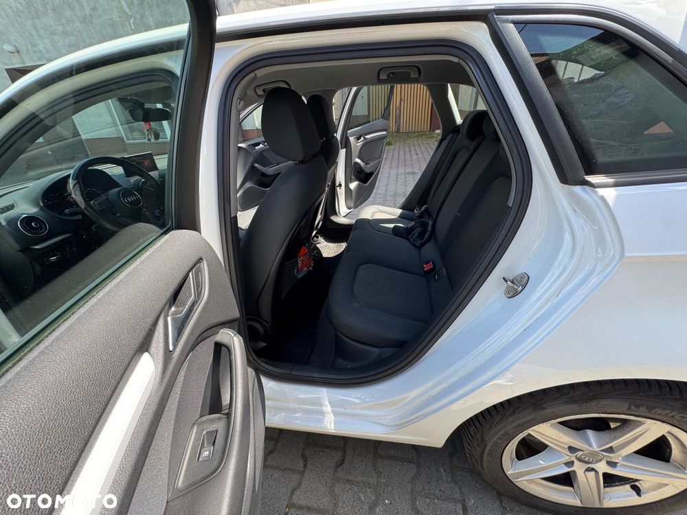 Audi A3 Sportback 30 TDI sport - 12