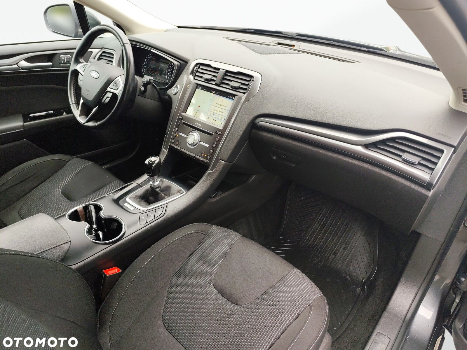 Ford Mondeo - 22