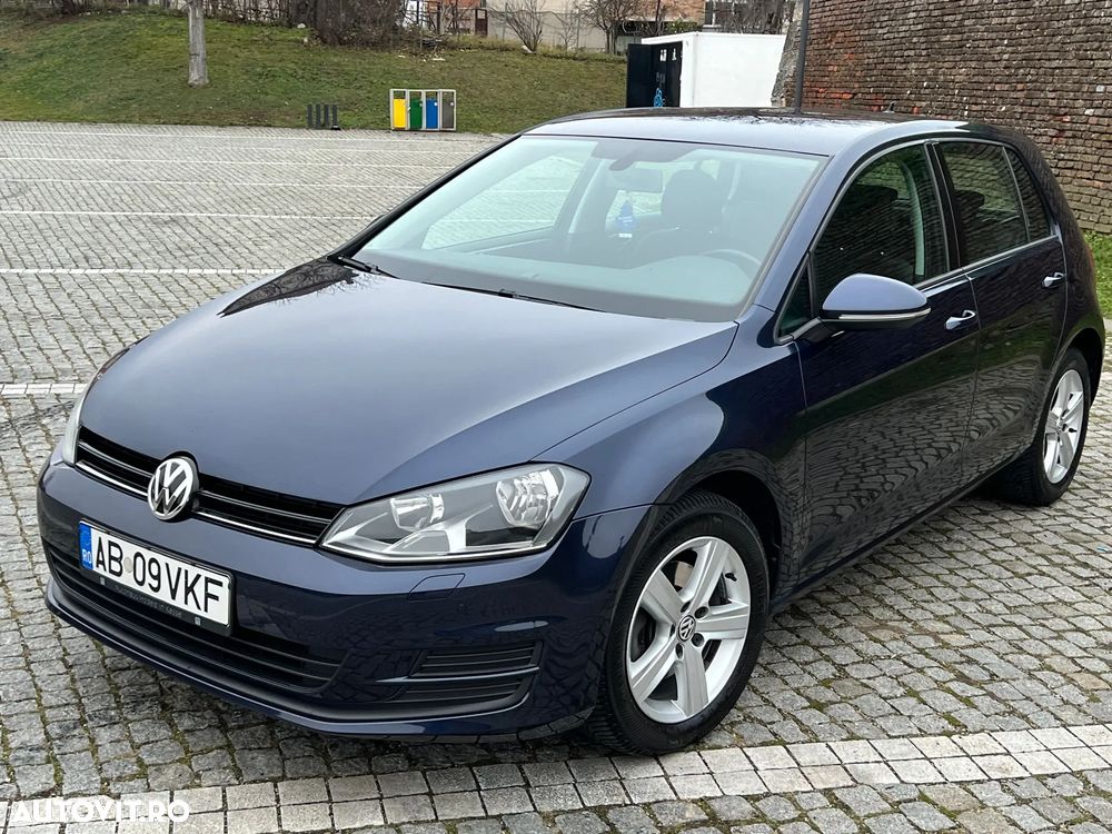 Volkswagen Golf 2.0 TDI BlueMotion Technology DSG Lounge - 5