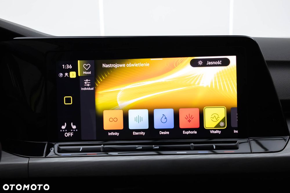 Volkswagen Golf - 30