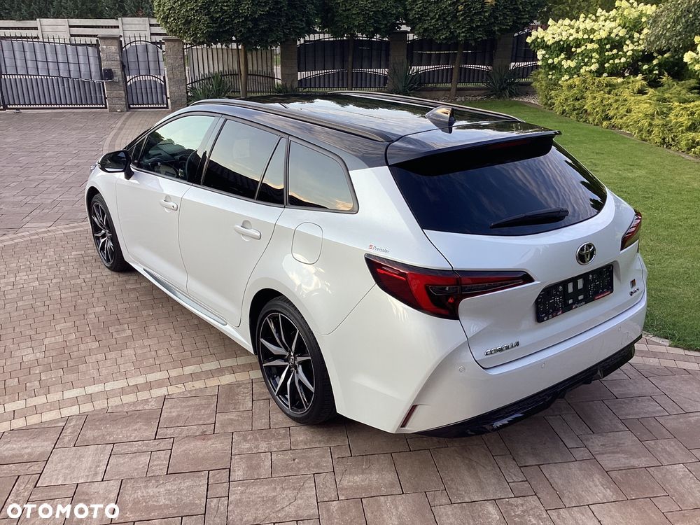 Toyota Corolla 2.0 Hybrid GR Sport - 11