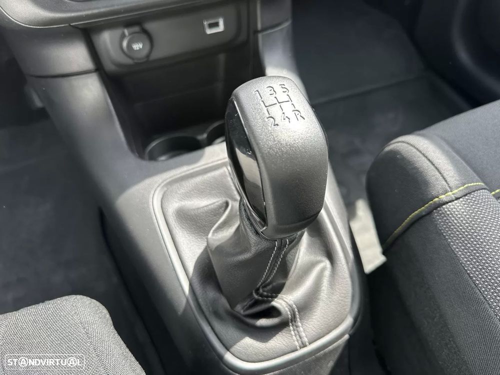 Citroën C3 1.2 PureTech Shine - 31
