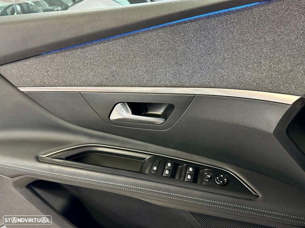 Peugeot 3008 PureTech 130 Stop & Start EAT6 Allure - 12