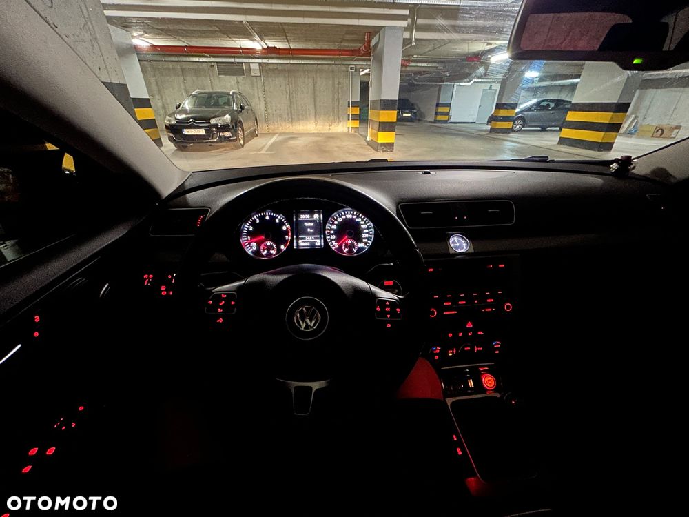Volkswagen Passat 1.4 TSI BMT Comfortline - 14