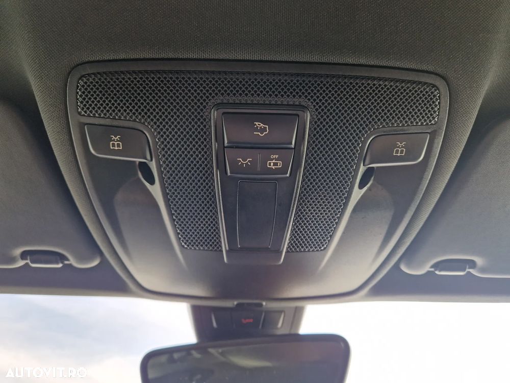 Mercedes-Benz GLA - 14