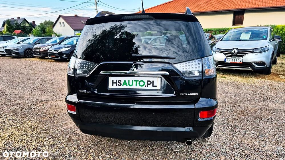 Mitsubishi Outlander 2.0 Intense 2WD EU5 CVT - 14