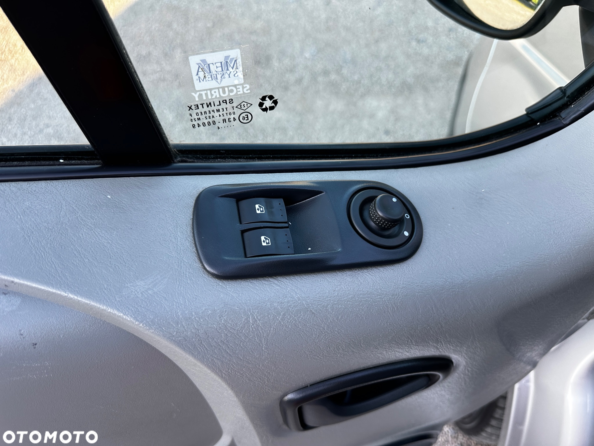 Renault Trafic - 21