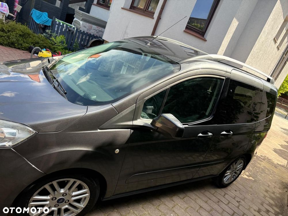 Ford Tourneo Courier 1.0 EcoBoost Titanium - 15