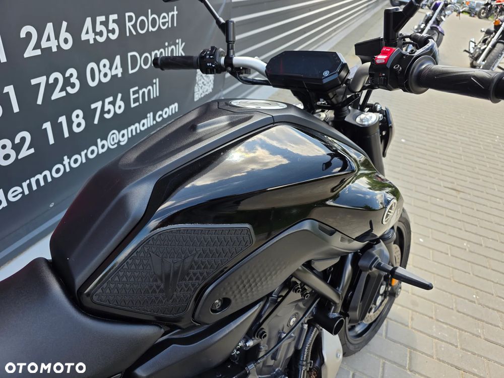 Yamaha MT - 30