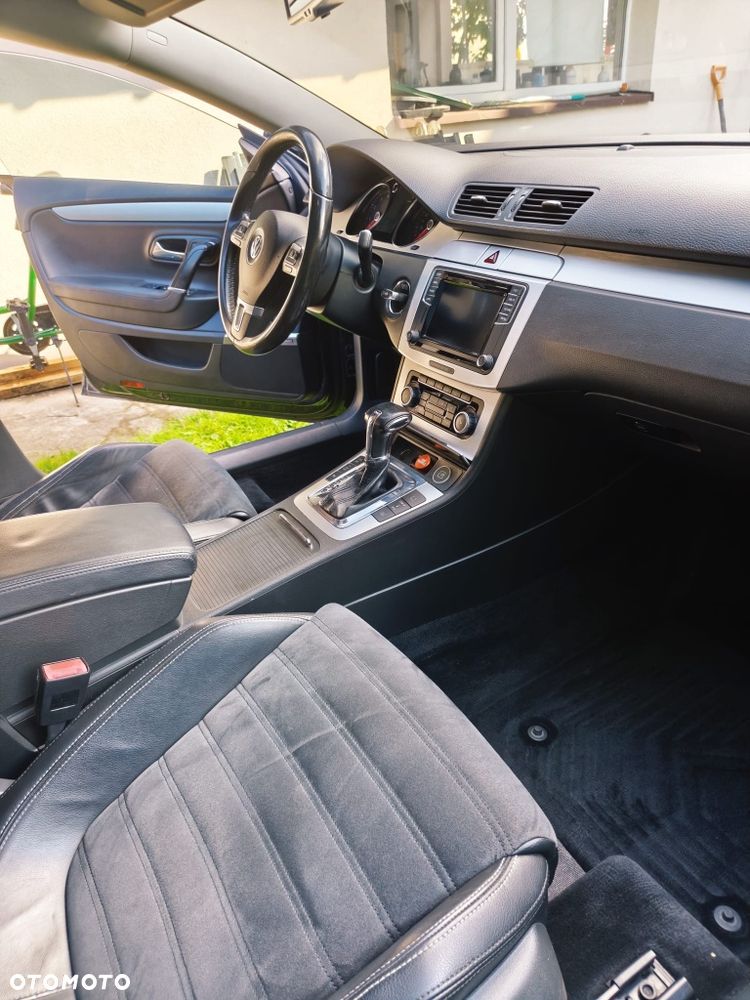 Volkswagen Passat CC - 8