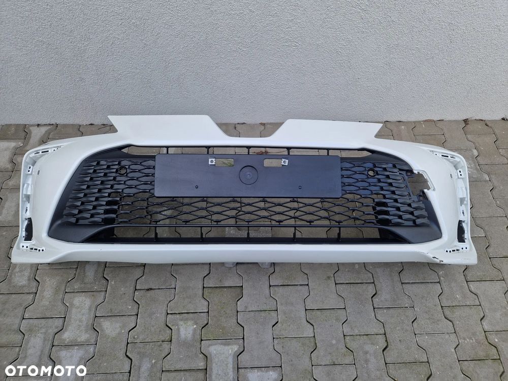 Zderzak Toyota Corolla XII E210 E21 sedan - 2