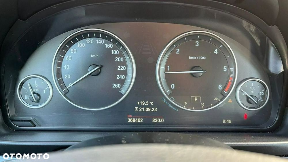 BMW Seria 5 520d - 14
