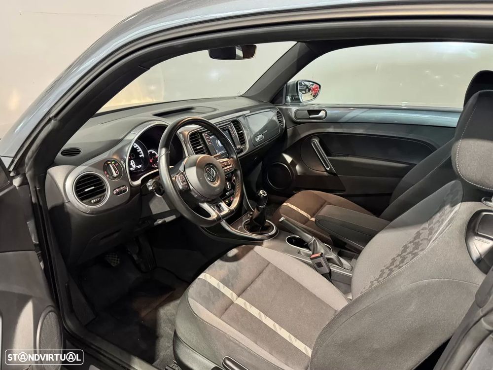 VW New Beetle 2.0 TDI Design - 37