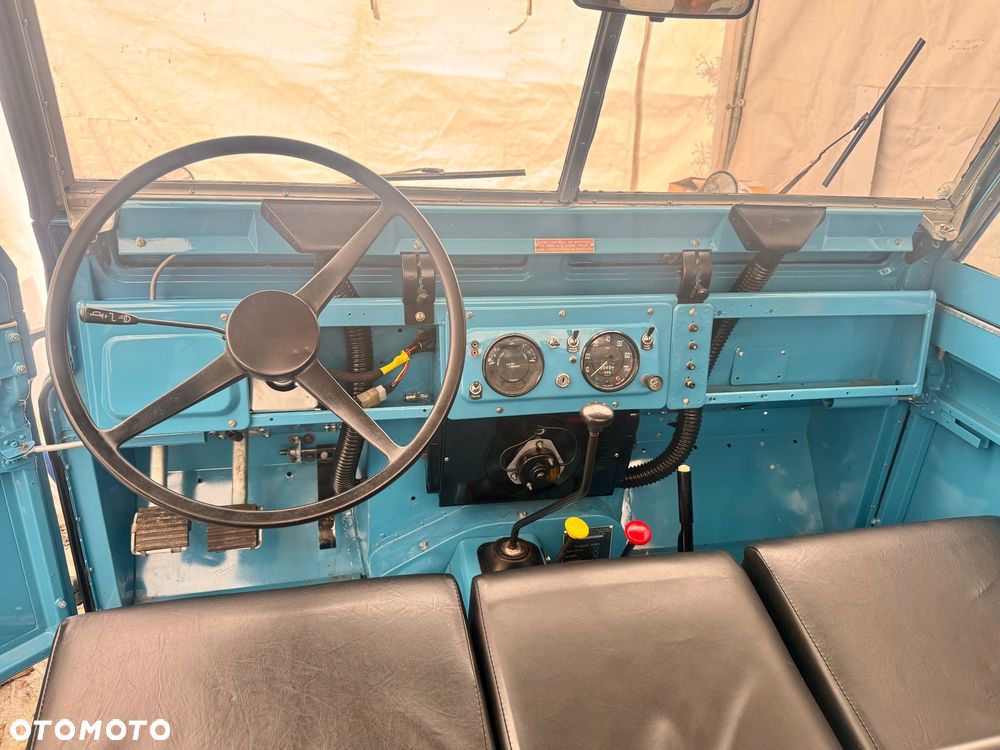 Land Rover Inny - 13
