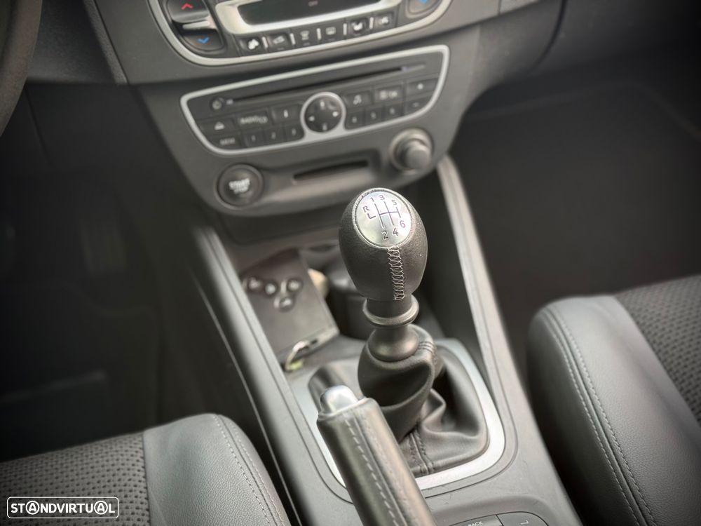 Renault Mégane 1.5 dCi Dynamique S - 19