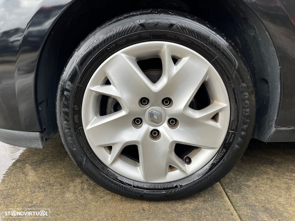 Renault Mégane Sport Tourer 1.5 dCi Dynamique - 12