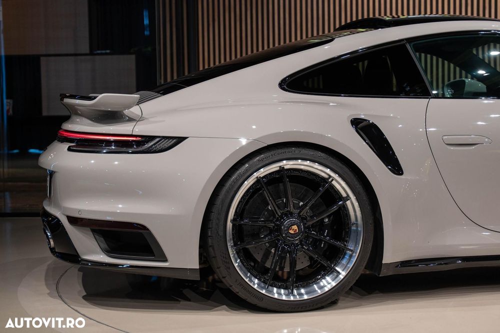 Porsche 911-TURBO-S - 20